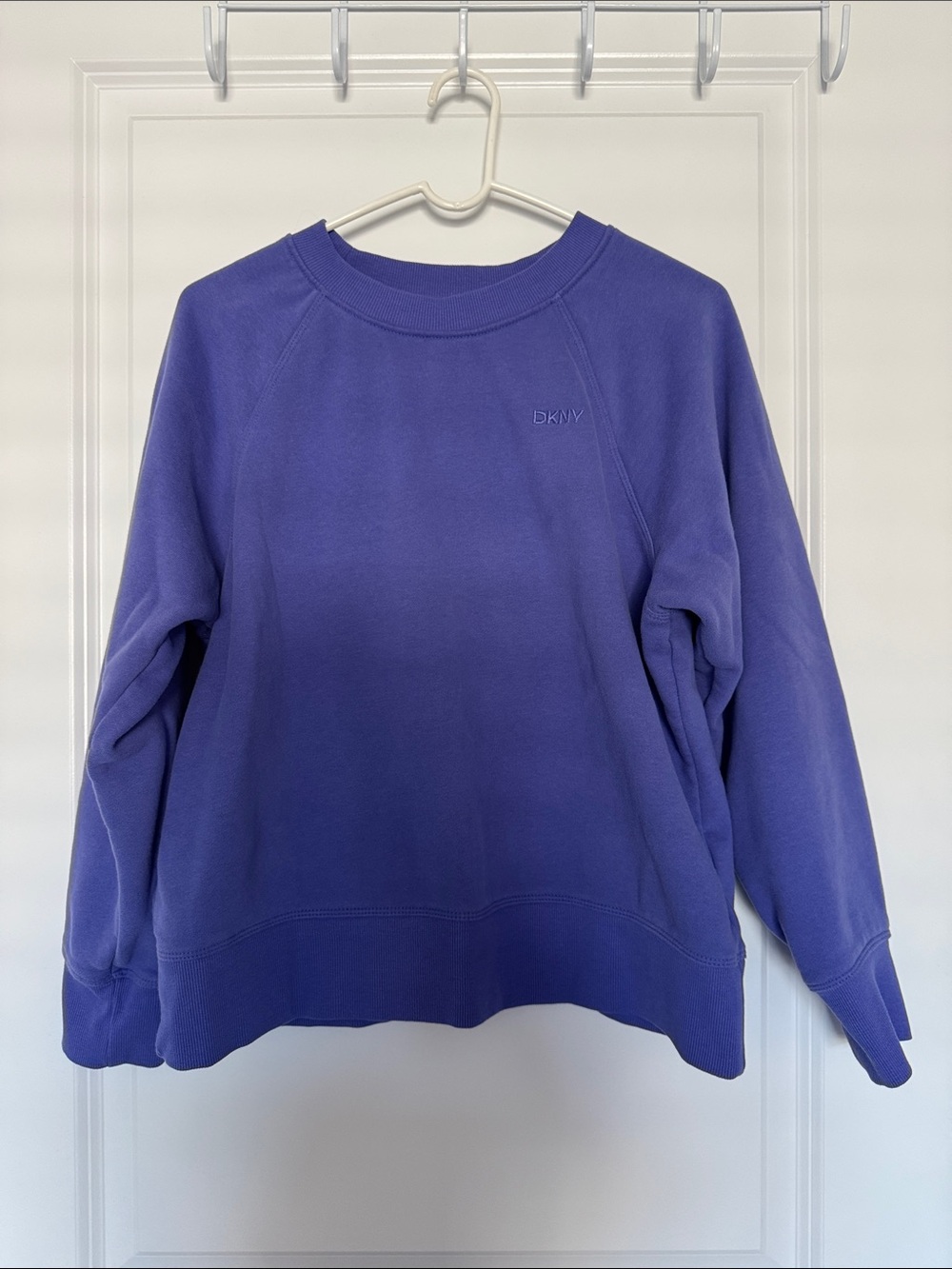 DKNY Violet/Blue Crewneck Sweatshirt